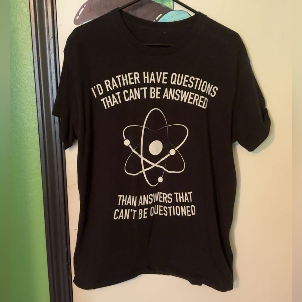 Medium (I think) Nerdy graphic tee